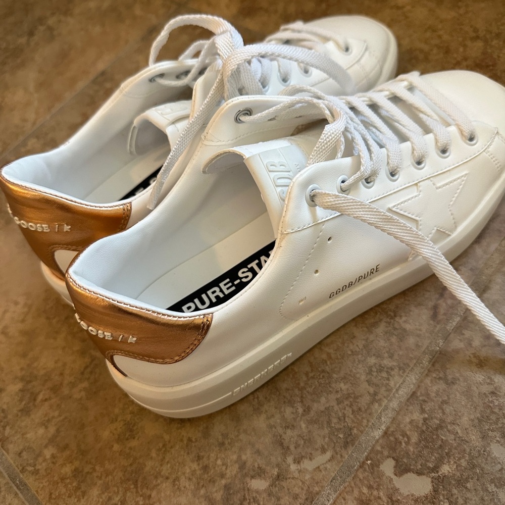 SOLD —- Golden Goose Purestar 40/9.5-10